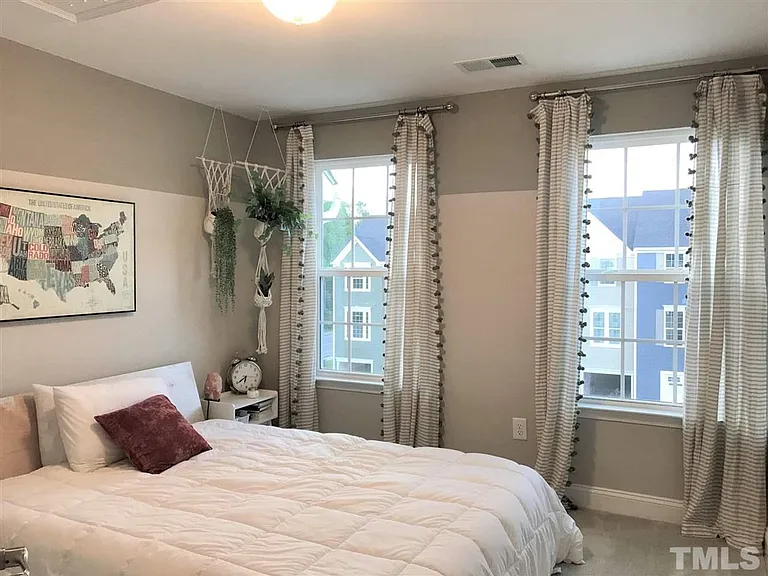 110 Brier Smt — Photo 14