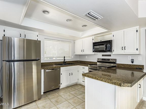 3rd image of 8825 E Altadena Ave
