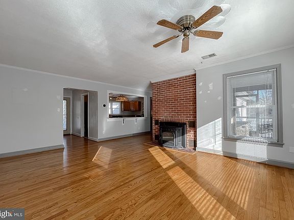 5th image of 23370 Town Creek Dr