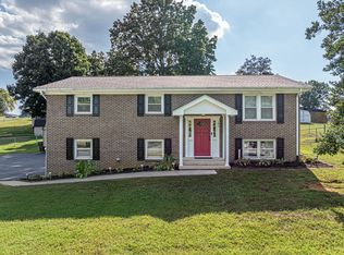 194 Independence Dr, Bristol, VA 24201