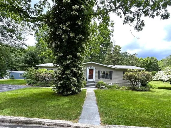 66 Colchester Commons, Colchester, CT 06415