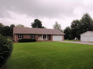231 Pioneer Ln, Calvert City, KY 42029