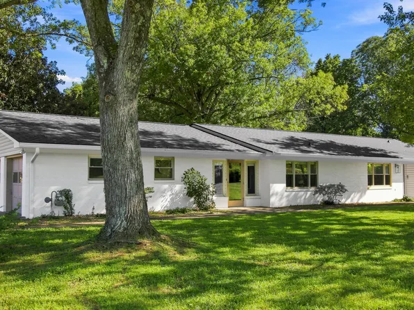 957 Margaret Dr, Alcoa, TN 37701