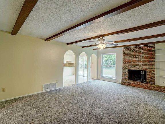 4th image of 1605 NW 80th St