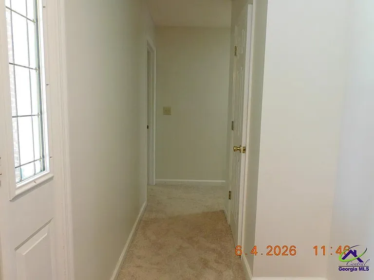 112 Charleston Ct — Photo 15