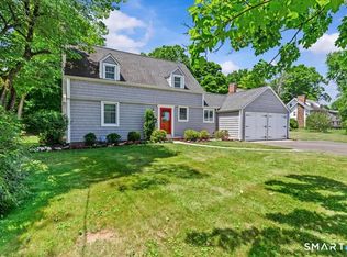 255 Mountain Rd, West Hartford, CT 06107