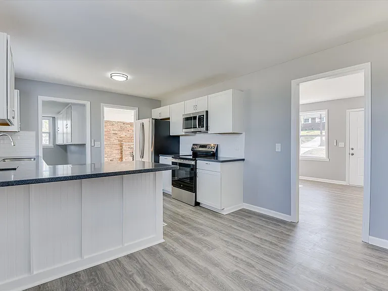 2202 Vireo Dr — Photo 12