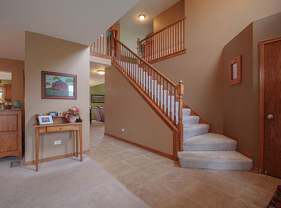 3rd image of 24523 Arrowhead Dr