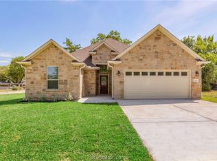 812 Horlock Ave, Navasota, TX 77868