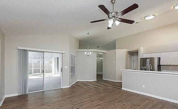 1st image of 1412 New Britain Dr