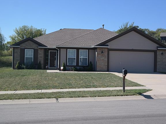 2nd image of 13470 Sycamore Dr