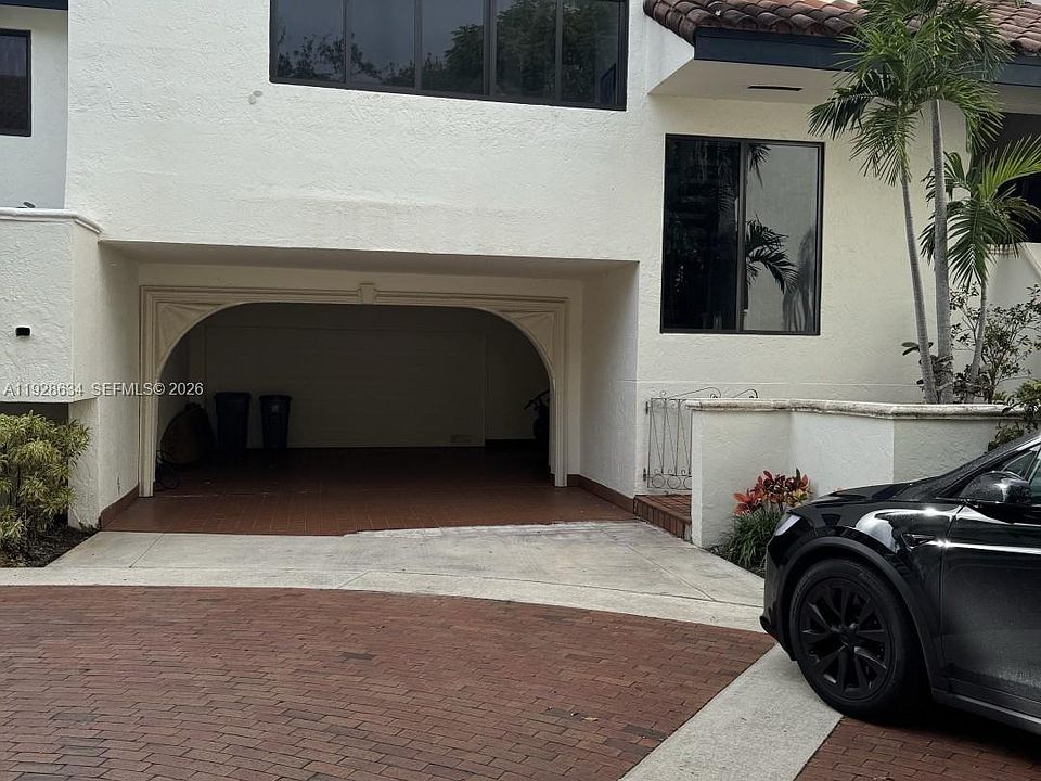 1st image of 2000 S Bayshore Dr APT 46