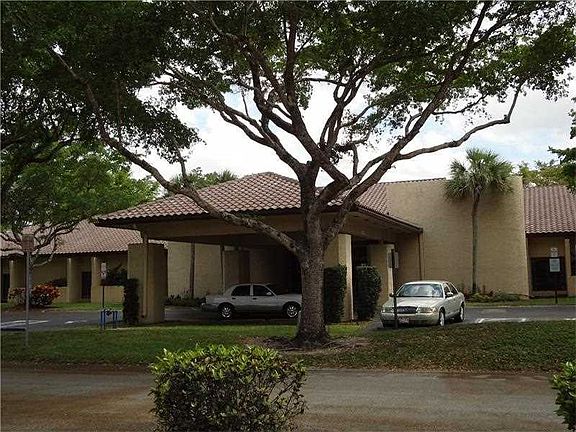 5th image of 8100 SW 24th St APT 101
