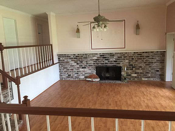3rd image of 3513 Nelson Pl
