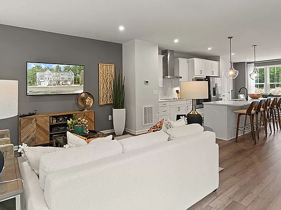 2nd image of 629 Eking Green Dr #1
