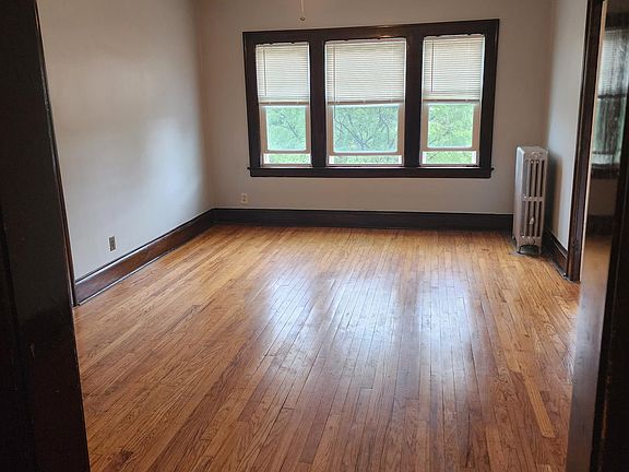 Entryway to Living Room