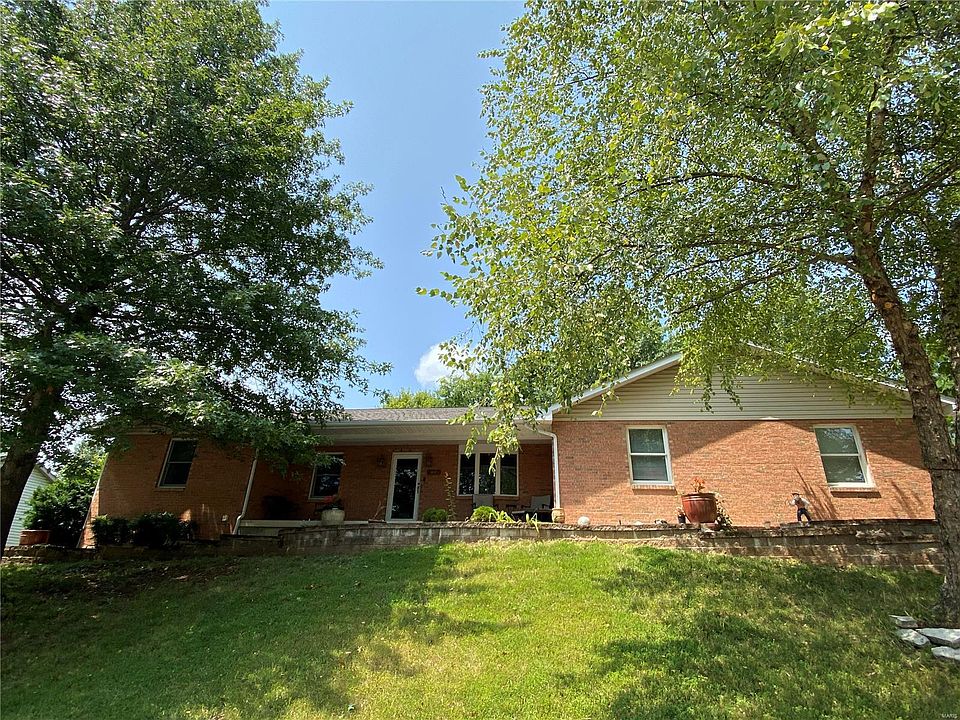 1st image of 401 Michelle Dr