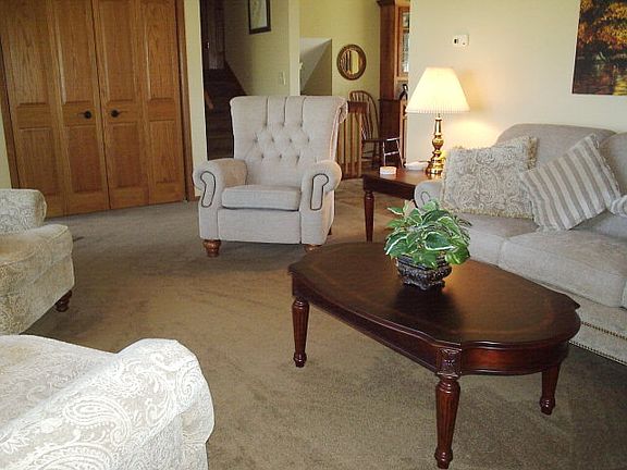4th image of 329 N 18th Pl