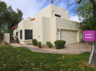 8876 S Heather Dr, Tempe, AZ 85284
