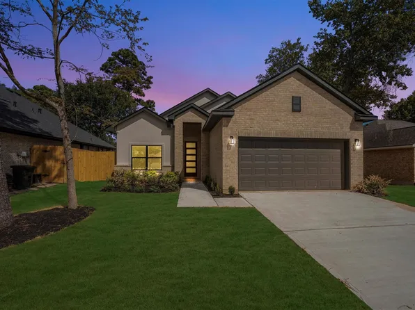 12118 Brightwood Dr, Montgomery, TX 77356