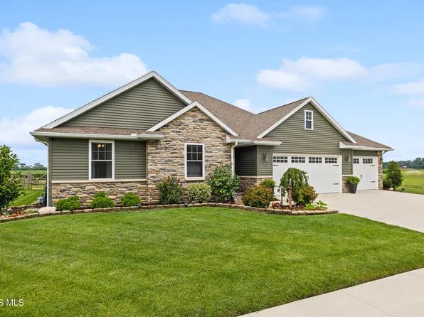 922 Kathy Dr, Bowling Green, OH 43402