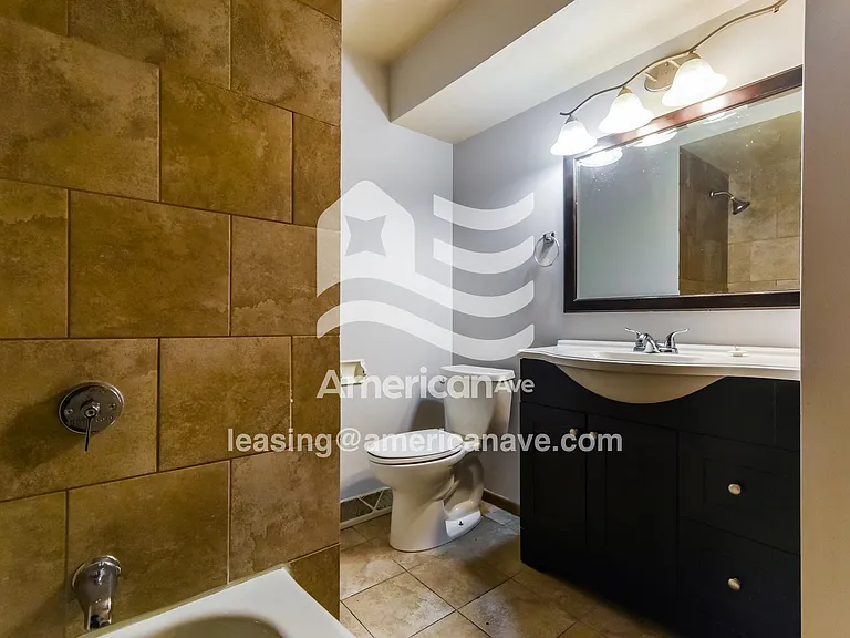 1536_011_main_bathroom_14174411.jpg