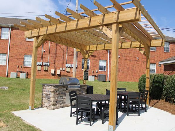 401 College Dr NE #5