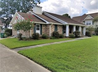 3508 Lake Palourde Dr, Harvey, LA 70058