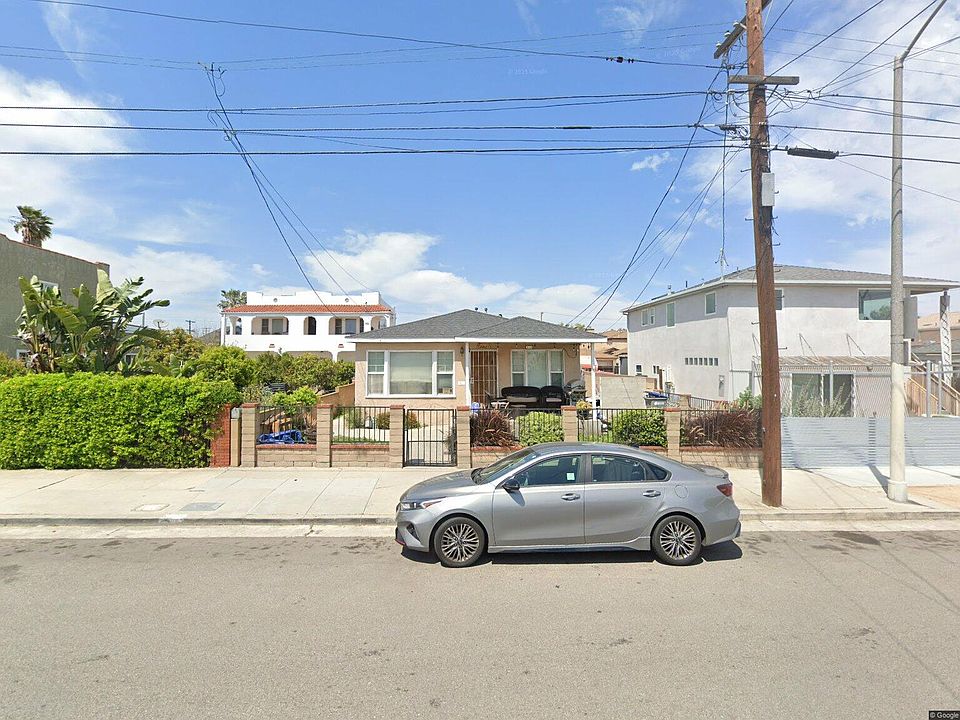 1st image of 348 W 19th St #346