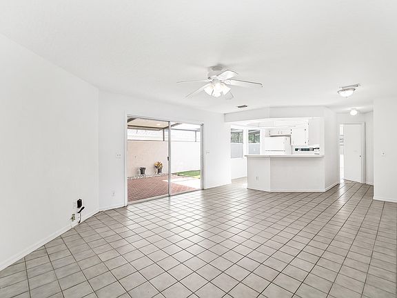 2nd image of 1026 Villa Dr