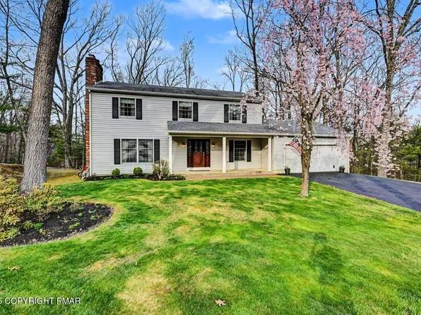 1105 Francis Ln, Stroudsburg, PA 18360