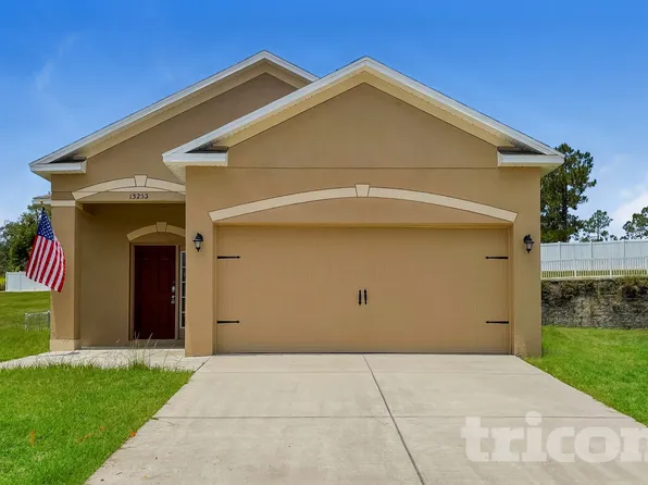 13253 Waterford Castle Dr, Dade City, FL 33525