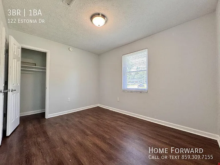 122 Estonia Dr — Photo 13