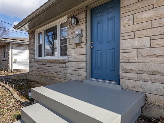3rd image of 1122 Loretta St