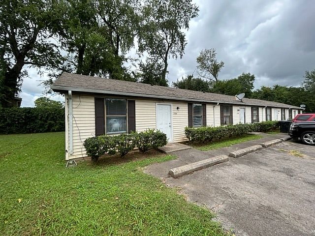 1st image of 1304 Pecan Ct #1304