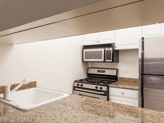 4th image of 210 E 65th St APT 11M