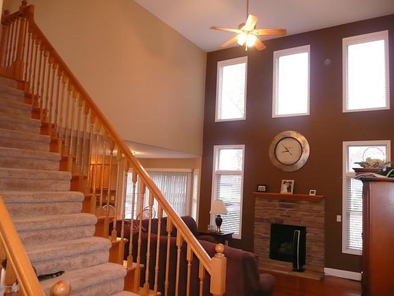 5th image of 25526 Joelle Ct