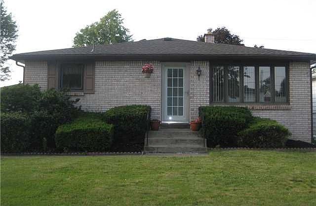 1st image of 40 Parwood Dr