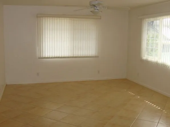 1378 Hoolako St, Wailuku, HI 96793