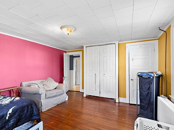 5th image of 39 Beach St