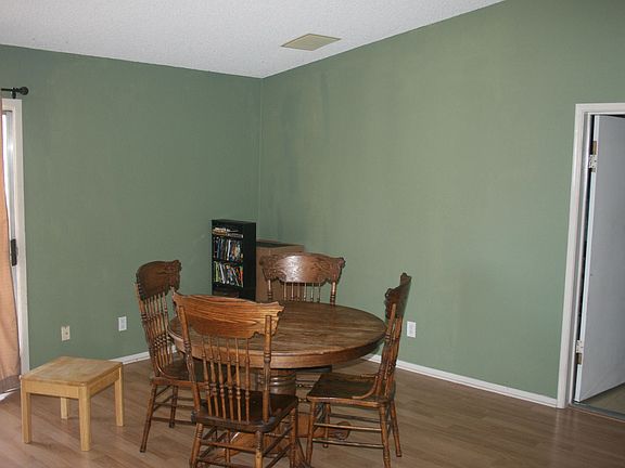 4th image of 1513 N Sterling