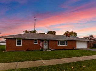 214 West St, Jackson Center, OH 45334
