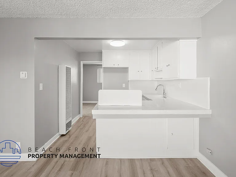 2816 W. 182nd Street — Photo 9