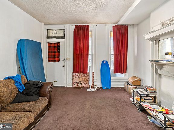 3rd image of 2721 W Mosher St