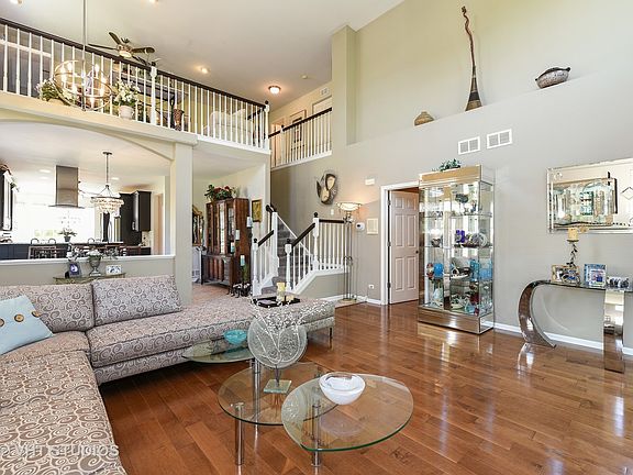 4th image of 506 Tamarack Dr