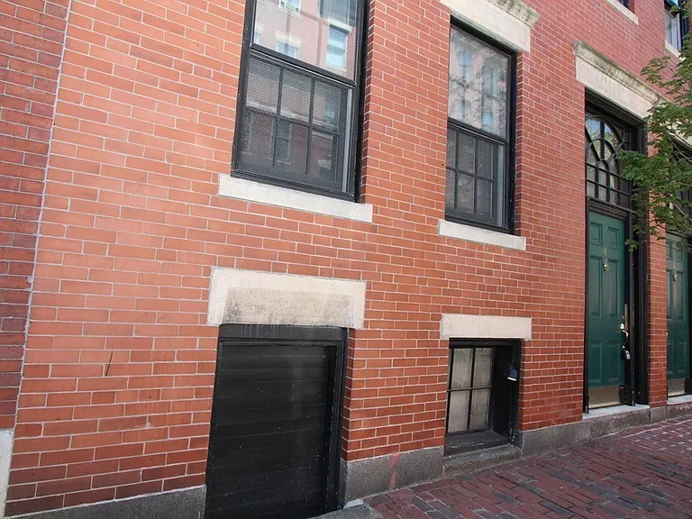 4 Phillips St #2 — Photo 12