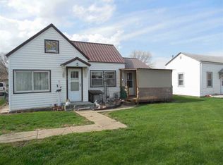 310 South St, Akron, IA 51001