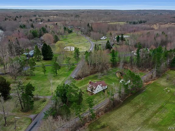 3rd image of 3265 S Creek Rd