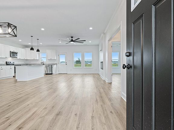 2nd image of 124 Brown Road