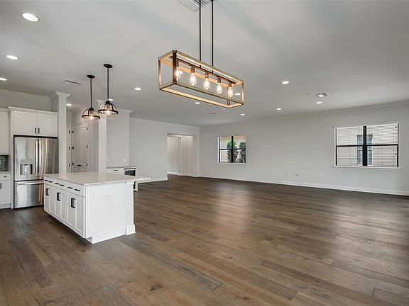 5th image of 6230 Interbay Blvd